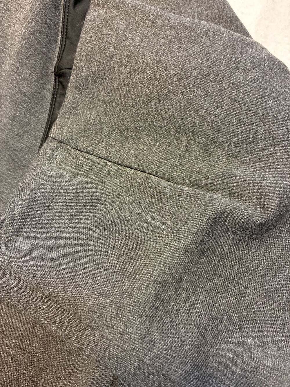 Lyssé Grey Wide Leg Ponte Pants with Front Seam Size L - Picture 6 of 6